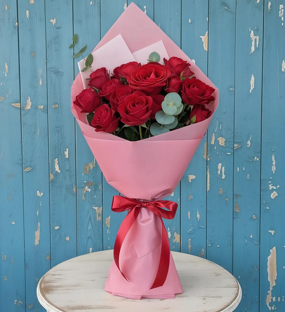 Букет красный бархат в Красноярске Букет цветов из: Розы в Красноярске