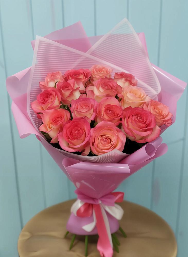 Букет 15 Розовых роз Равель в Красноярске