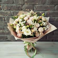 Букет цветов из:  Альстромерии, Розы и Хризантемы в Красноярске