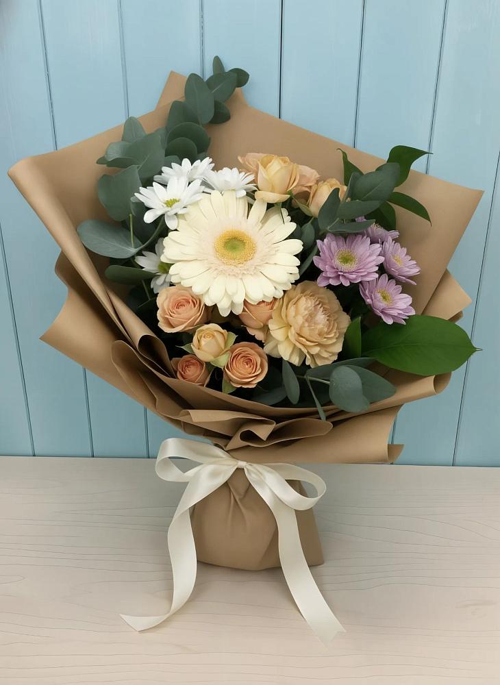 Букет Цветочные луга в Красноярске Букет цветов из: Герберы и Хризантемы в Красноярске
