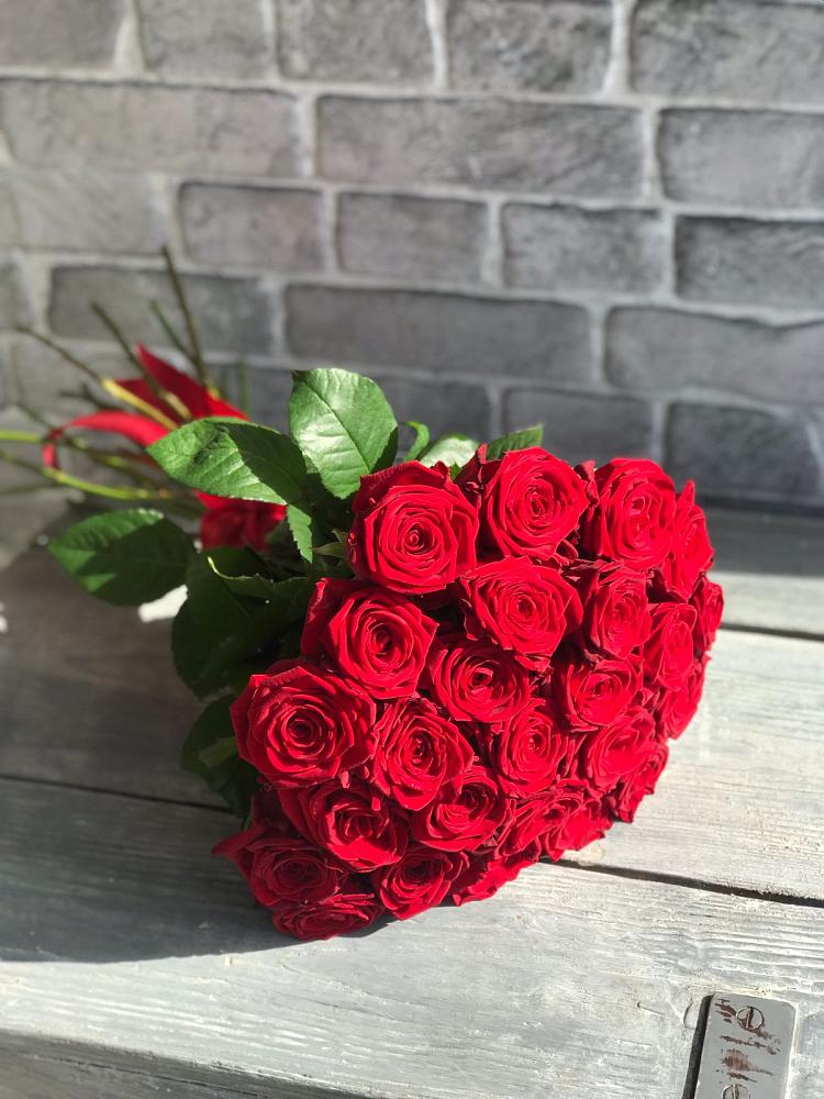 Букет Красные розы Фридом в Красноярске