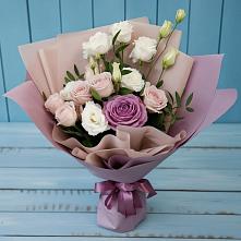 Букет цветов из:  Розы и Лизиантусы в Красноярске
