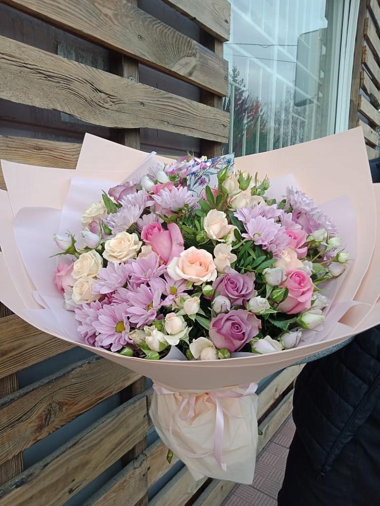 Букет цветов из: Розы и Хризантемы в Красноярске