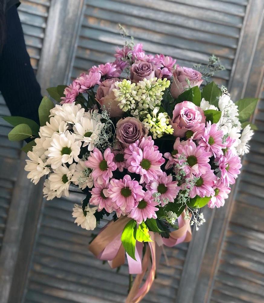 Букет цветов из: Хризантемы и Розы в Красноярске