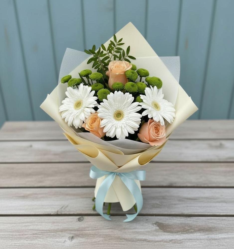 Букет герберы и розы в Красноярске Букет цветов из: Герберы, Розы и Хризантемы в Красноярске