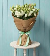 Букет цветов из:  Лизиантусы в Красноярске