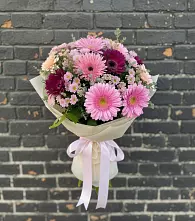 Букет цветов из:  Герберы и Хризантемы в Красноярске