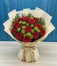 Букет цветов из:  Розы и Хризантемы в Красноярске